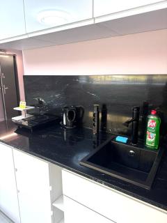 Quiet Apartment Near The Park, Metro, Centre, WI-FI - by HIK Apartments - 9