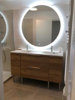 Gite 5 pers en Provence avec grand jardin & piscine partagés - 5 people holiday home with shared swimming pool & garden in Provence - 2