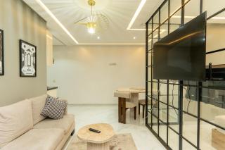 Luxurious apartment ,hot tub - 2