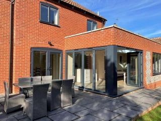 SALTKETTLE - Blakeney - 2