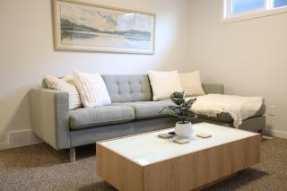 Seton 4BR Family Home King Bed Near Hospital - 5