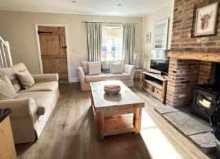 COOPERS COTTAGE - Burnham Market - 9