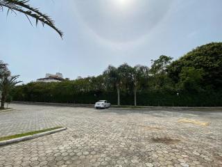 Aptos em Condomínio a 40 metros da Praia de Bombinhas - BDSs - 0