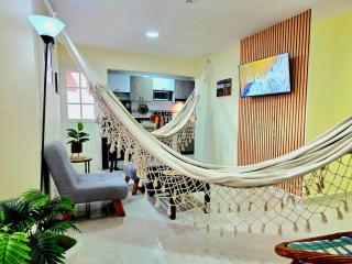 APUSHI with hammocks, close to the beach - 0