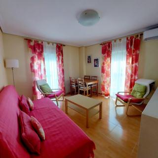 EN CÁ TITO. Luminoso y céntrico. Sevilla auténtica - 1