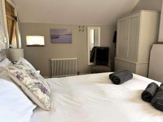 WELL COTTAGE - Salthouse - 4