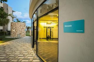 Beach, Golf, Pools, Jacuzzi, and many more! - 8