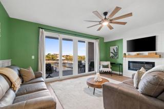 Laketown Wharf 114 - 0