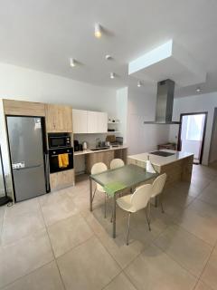 Seaside Escape with Breathtaking View - 6