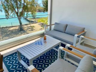 Seaside Escape with Breathtaking View - 8