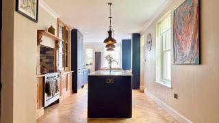 House in Appledore with Hot Tub and own parking - 3