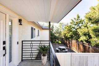 Family Haven with Sports court Game Room King Beds - 5