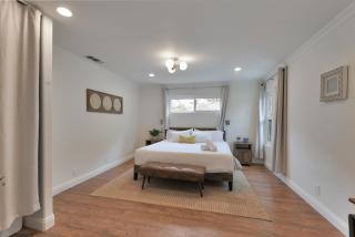 Family Haven with Sports court Game Room King Beds - 2