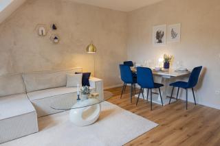 Stilvolles Apartment Nähe Messe & Uniklinikum - 0