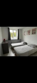 Charmant T3 meublé et équipé À Tourlaville - 1