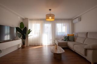 LC Apartaments Trafalgar Puerto & Playa - 9