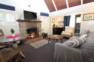 Lamp Lighter Inn and Sunset Suites - 8