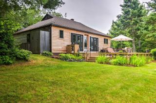 LUX Waterfront Cottage at FarAway Pond - 0