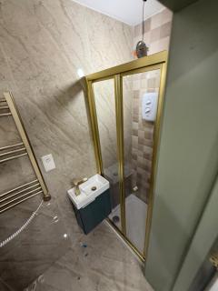 77 Lovely Self-Contained Studio Easy Access to Central London - 2