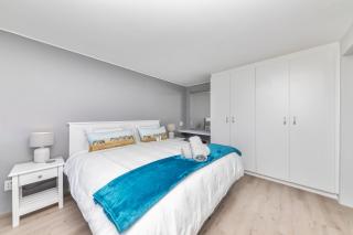 Cozy Sea View Escape with BBQ Demi Studio - 1