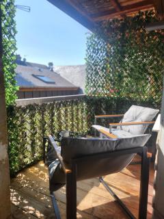 Suite R&B avec Terrasse -5 mins gare - Rue calme dans centre ville - 1