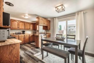 Across From Lambeau -Luke Combs-WI vs ND Sleeps 10 - 9