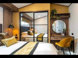 Sure Studio by Best Western Brackenborough Lakes & Resort - 6