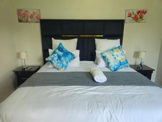 The Cypress Guesthouse - 6