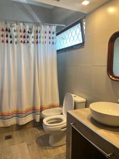 Dormitorio en casa de familia - 9