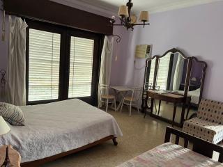 Dormitorio en casa de familia - 6