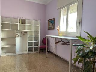 Dormitorio en casa de familia - 4