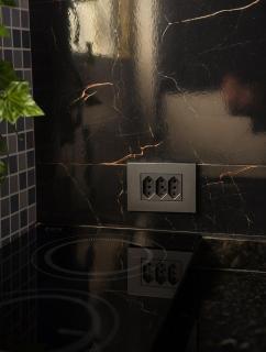 Apartamento Frente ao Mar com Vista, Vaga e Enxoval Completo - Embaré, Santos SP - 1