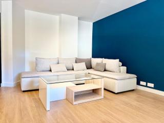 T4 moderne parking Théodore Bac - DABNB - 8