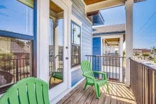 Downtown Sea Escape II - 5