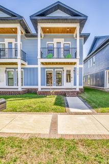 Downtown Sea Escape II - 8