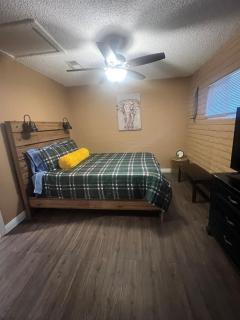 Love Shack on the River - 9