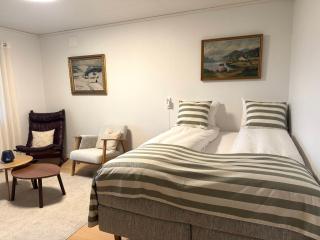 Leilighet med hage og stort bad - 4