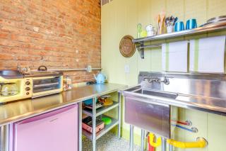 Free Off-Street Parking! Louisville Side Shack - 4