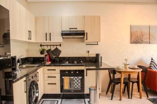 VIVASTAY Casablanca - Ocean Park Sunset Escape beach front with swimming pool - 6