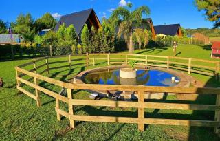 Chalé com banheira de hidromassagem e lareira l Chalé Azul - 2