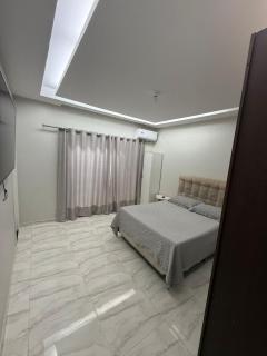 Casa de 4 Quartos - 2 suites - 8