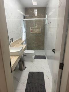 Casa de 4 Quartos - 2 suites - 7