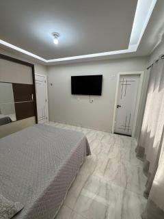 Casa de 4 Quartos - 2 suites - 6