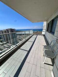 מיני פנטהאוז יוקרתי מול הים - 2