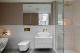 Clapham Junction - 5