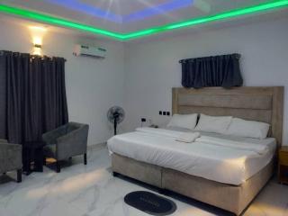 Planet Garden Hotel And Suites - 3