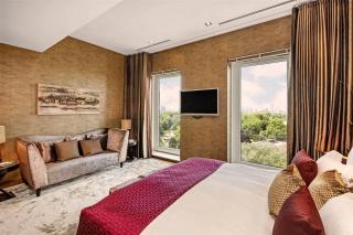 Clapham Junction - 1