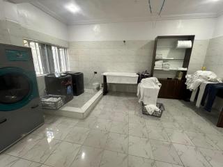 Planet Garden Hotel And Suites - 1