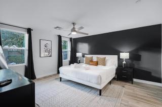 Closest Walk to Entertainment District - 8