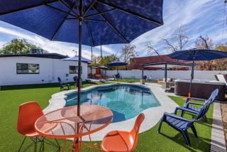 Sunburst Escape l Walk to Grocery l Pool l Hot Tub - 7